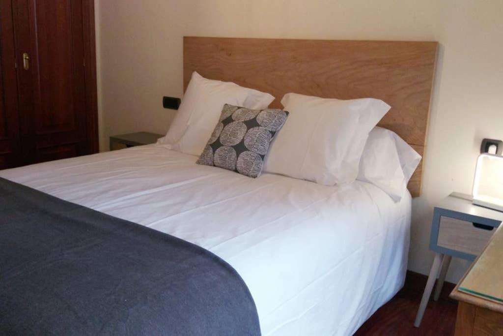 Apartamento Completo Con Parking Privado Y Wifi En San Roque Vigo Exterior foto
